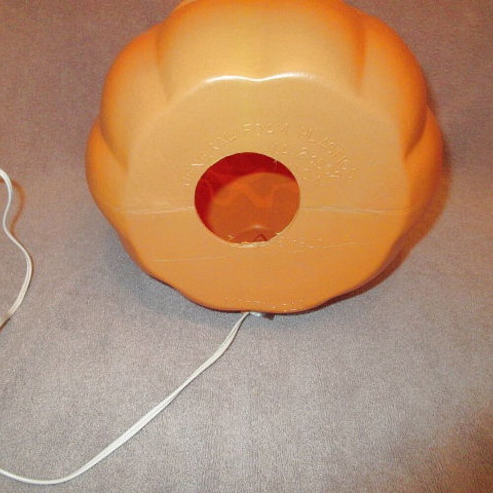 Vtg Halloween Blow Mold Light-Up Jack O Lantern Pumpkin XL 16" Yard Home Decor - Picture 9 of 12